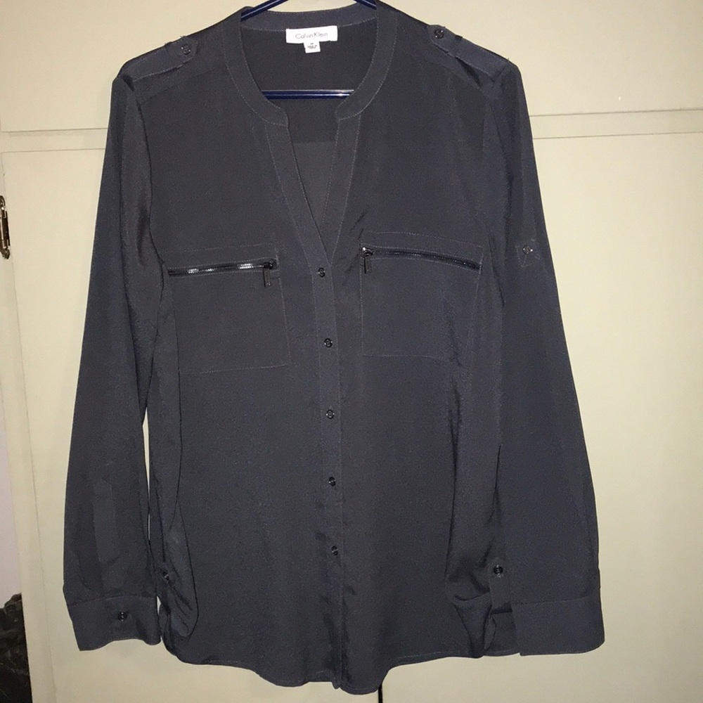 Calvin Klein women’s medium top